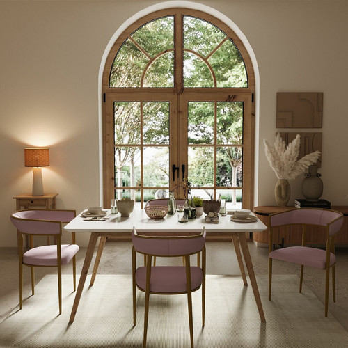 Chaise de salle à manger design en velours Aurore rose pâle