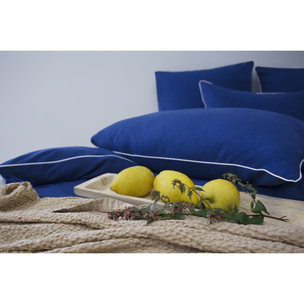 Les signatures - Taie d'oreiller en percale de coton - Bleu marine/passepoil blanc