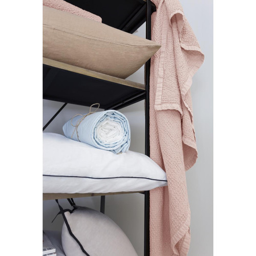 Les basiques - Plaid en coton Rose poudré L'Officiel Interiors  - Vente flash meuble & déco