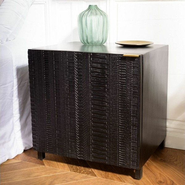 Table de chevet en bois de manguier massif avec 1 porte sculptée pieds en métal GLORIA noir