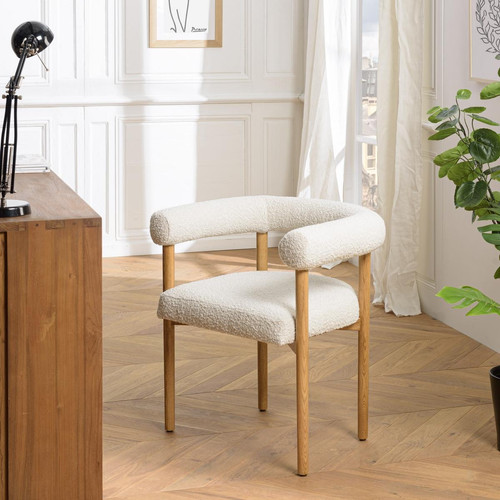 Chaise en tissu écru, dossier arrondi et pieds en bois naturel GASTON - Macabane - Macabane meubles